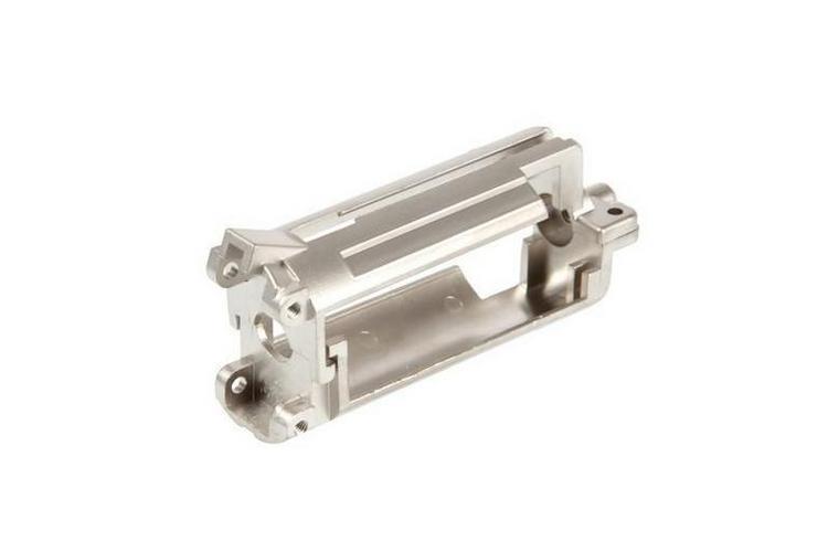 Reinforced engine cage for AK series