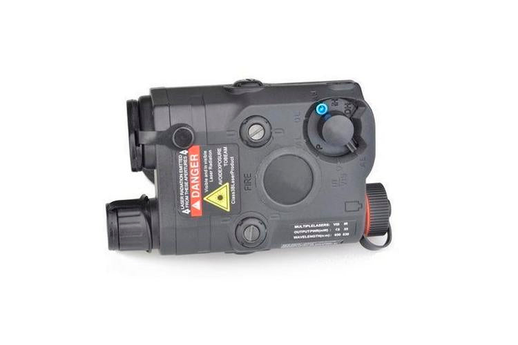 AN/PEQ-15 mallinen akkukotelo - musta