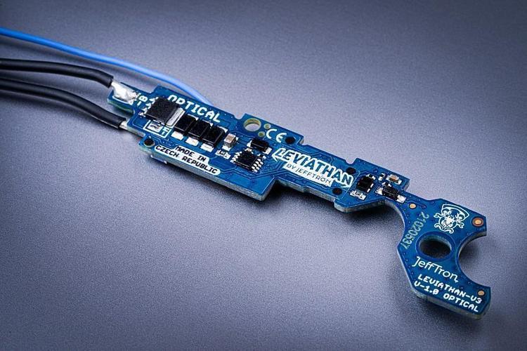 Leviathan V3, optinen, "two-stage trigger"